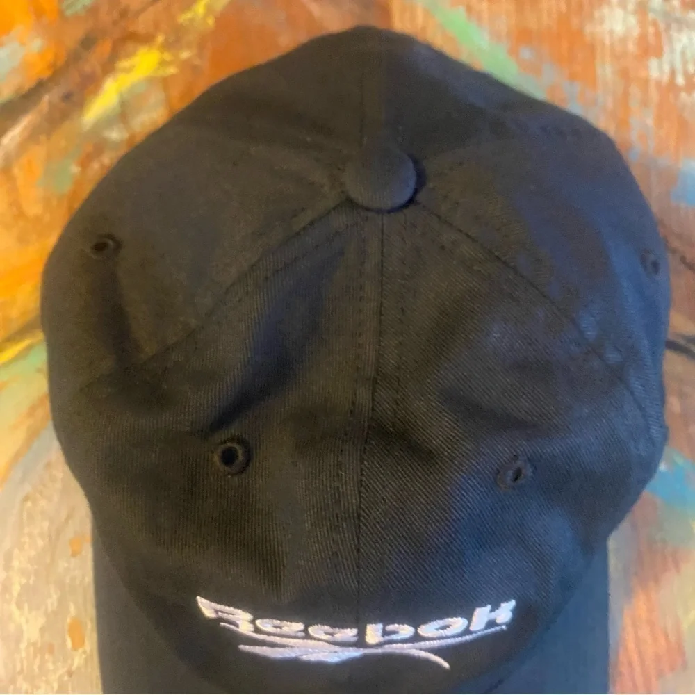 Really Cute Reebok Baseball Strap Back Cap Black and White.